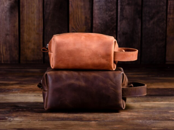 Qual o melhor modelo de nécessaire de couro para viagens?