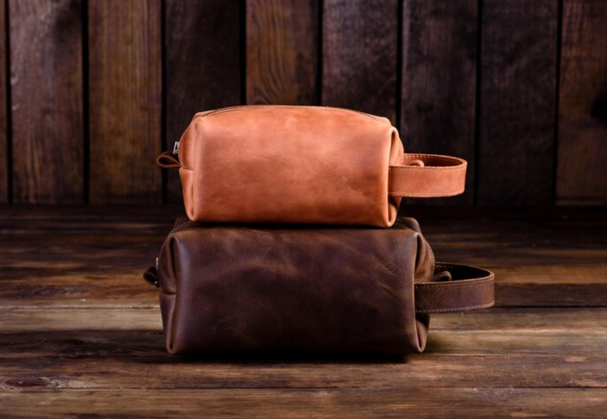 Qual o melhor modelo de nécessaire de couro para viagens?